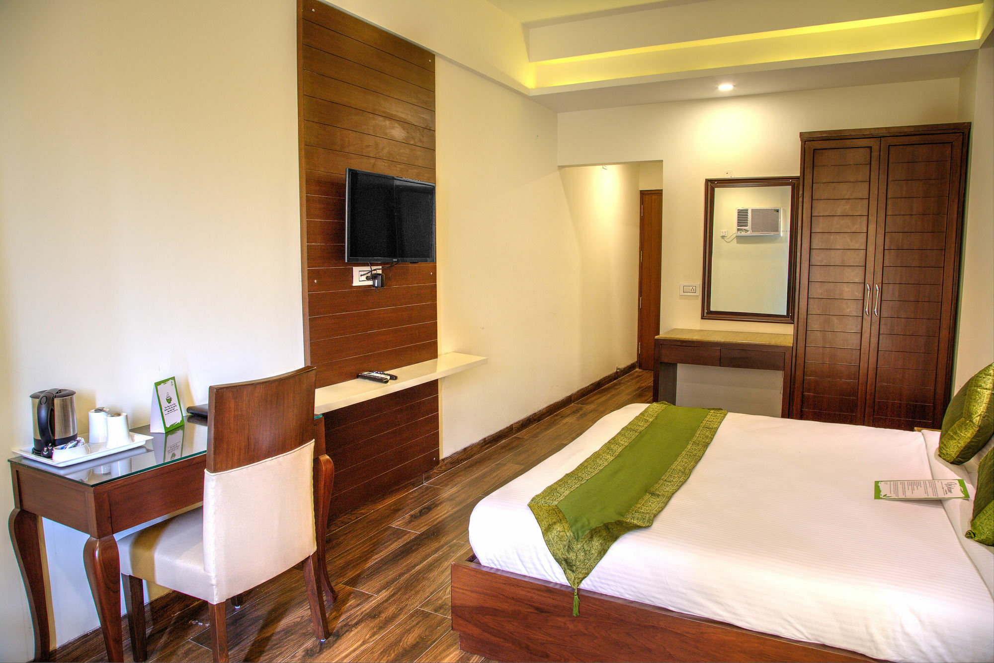 Treebo Tryst Sc Residency Zirakpur Hotel Panchkula Exterior photo